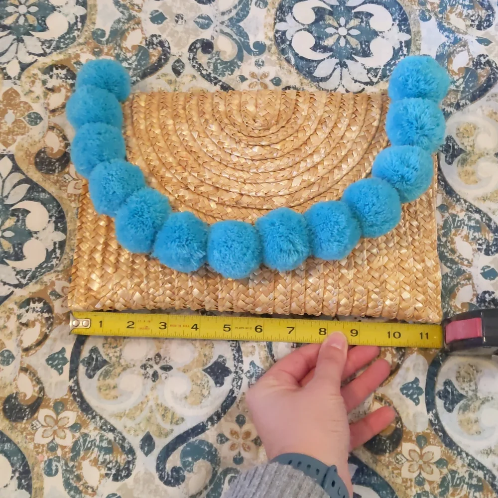Shiraleah Chicago Straw Clutch - Picture 2 of 5